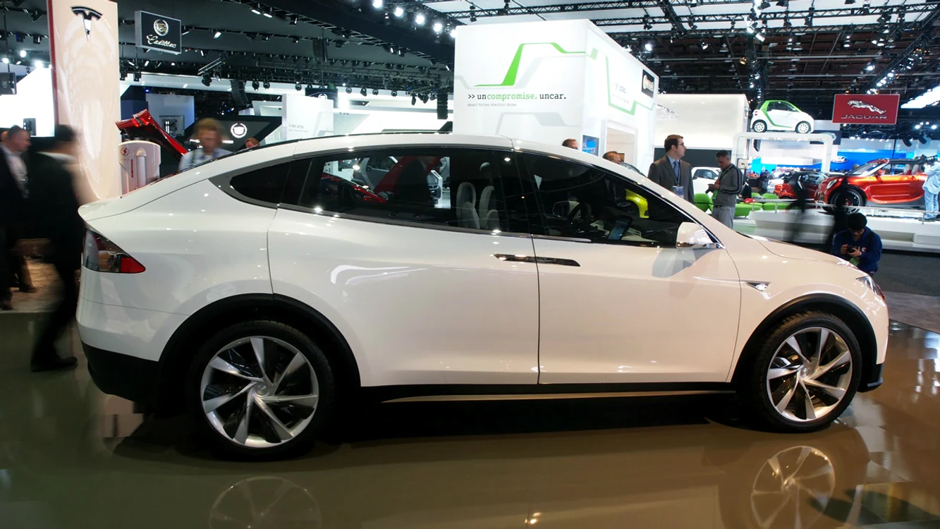 
    Tesla Model X  