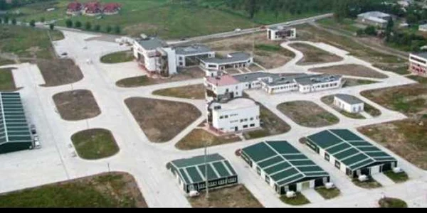 Parcul Industrial HIT are nevoie de teren pentru construirea unor noi hale de producţie 