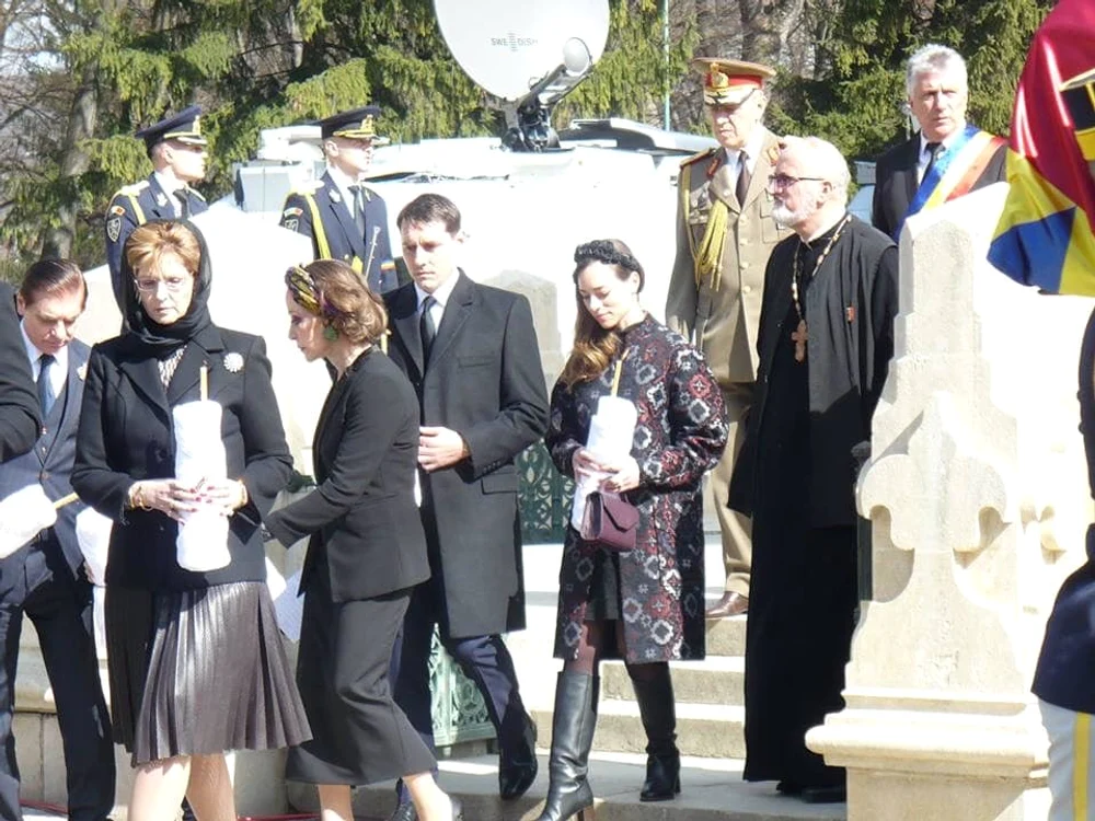 2 alina maria binder nicolae al romaniei reinhumare carol al ii lea curtea de arges 2 jpg jpeg