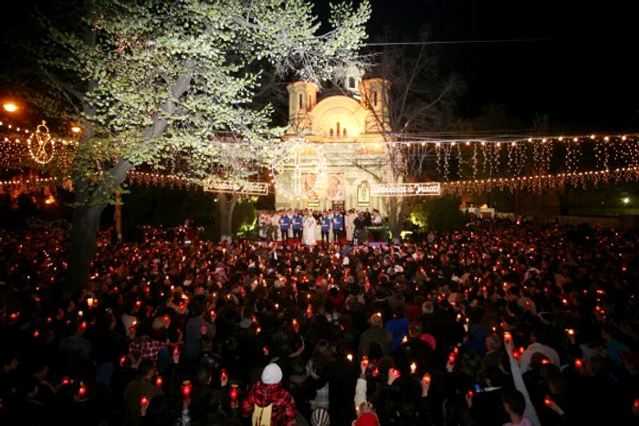 Slujba de Înviere de la Arhiepiscopie