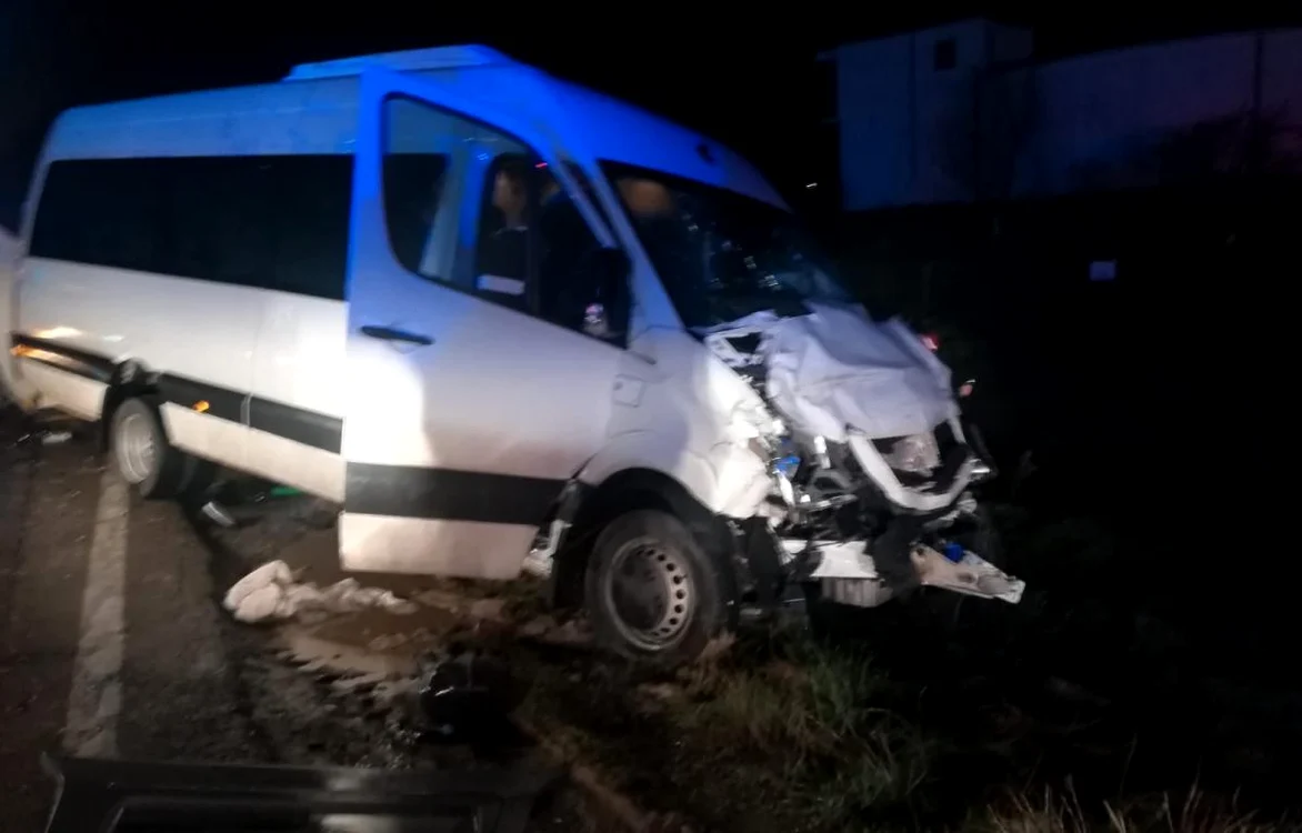Opt persoane au ajuns la spital în urma accidentului