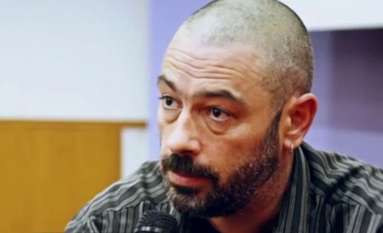 
    Mihai Pleșu a fost filat de polițiști și ofițeri SRI timp de șapte luni  