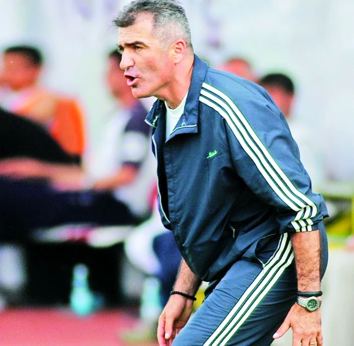 Petre Grigoraş este cunoscut drept unul dintre cei mai impulsivi antrenori din Liga I