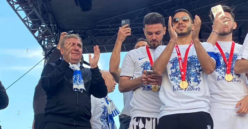 Gică Hagi e campionul României, cu Farul. Foto Adevărul 