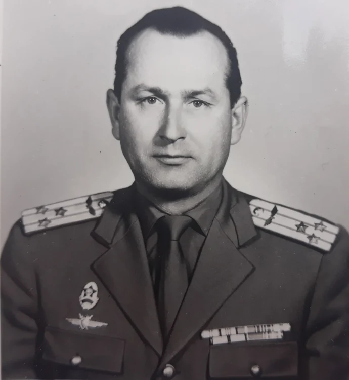 Colonelul Ion Văleanu, instructorul de zbor al lui Nicu Ceaușescu