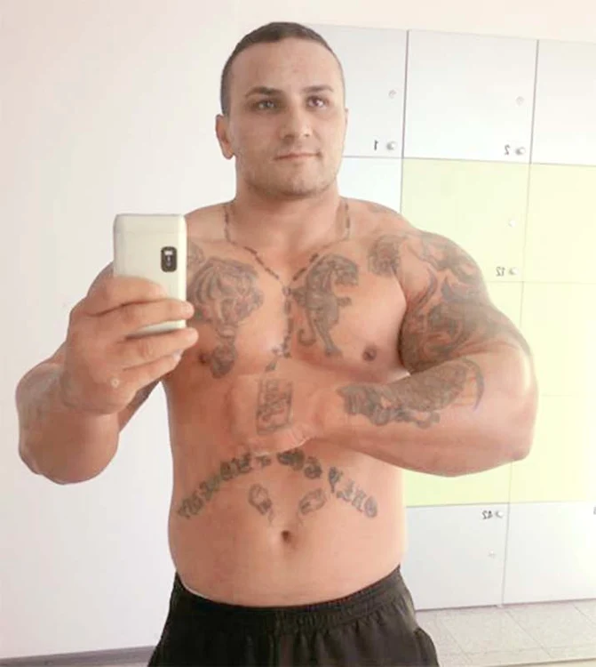 
    Dumitru Vasile Burcea, zis Bebe, a fost condamnat la 10 ani de puşcărie pentru că a lovit şi omorât o femeie în 2007  Foto: Arhivă Personală / Mediafax / Click!  