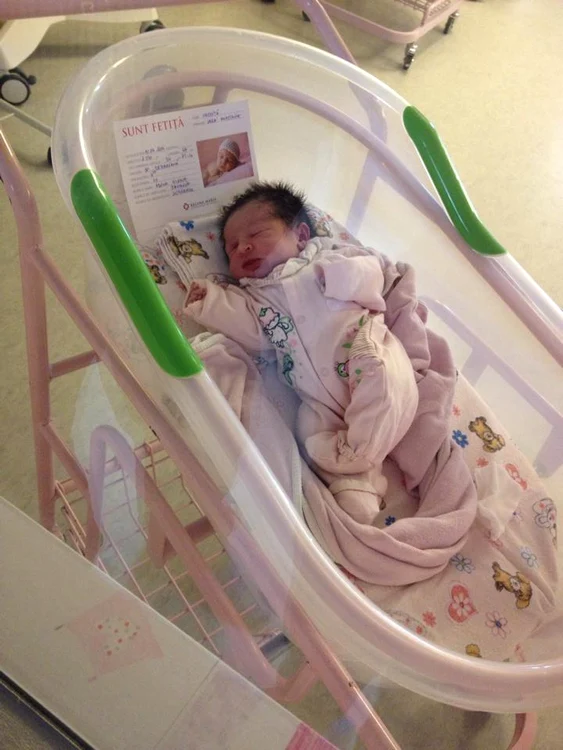 Sara, fiiica cea mică a lui Ionuţ Negoiţă. (Foto: Facebook)