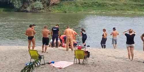 O femeie a murit înecată în Timiș. FOTO opiniatimisoarei.ro