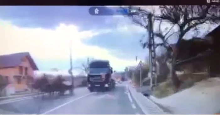 Tragedia a fost evitată în ultimul moment. FOTO: Captură Video