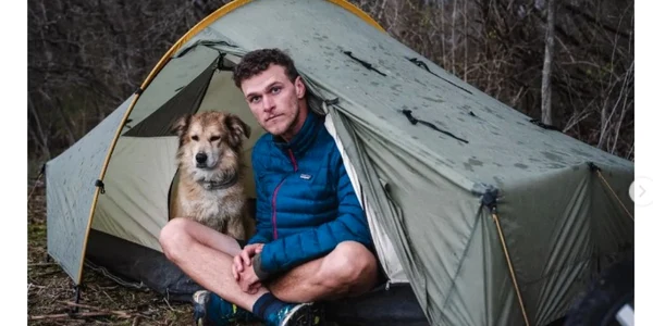 Acest bărbat şi câinele său au făcut înconjurul lumii pe jos FOOT INSTAGRAM