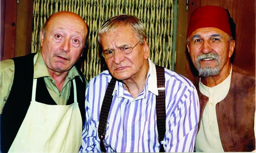 Marin Moraru, Radu Beligan și Gheorghe Dinică, în „Tache, Ianche și Cadâr” la Teatrul Naţional „I.L. Caragiale” București