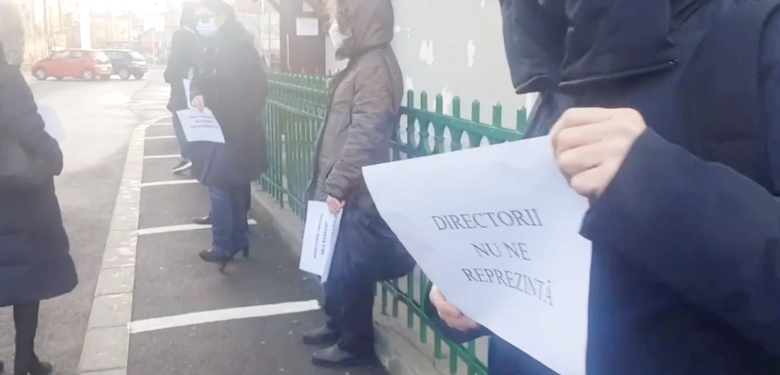 Protest profesori Liceul Gheorghe Şincai / 9 feb 2021 / CAPTURI VIDEO Facebook - Cartierul & Parcul Tineretului