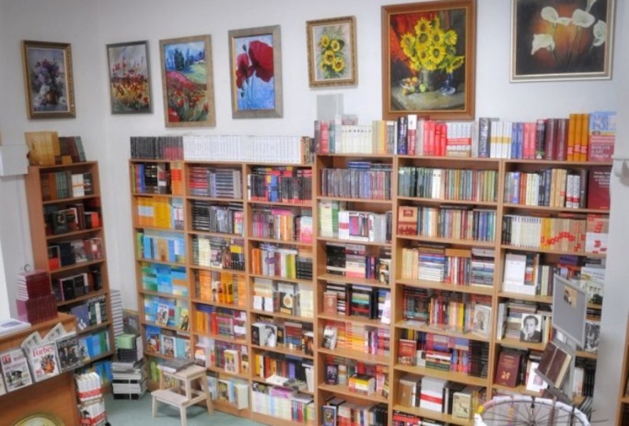 Efectul inflației asupra pieței de carte pentru copii și elevi: scumpiri, dar și digitalizare accelerată