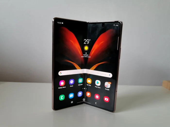 Samsung Galaxy Z Fold 2