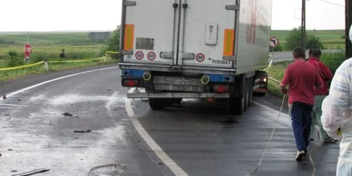 Şoferul autoutilitarei a fost testat cu alcooltestul, însă rezultatul a fost negativ