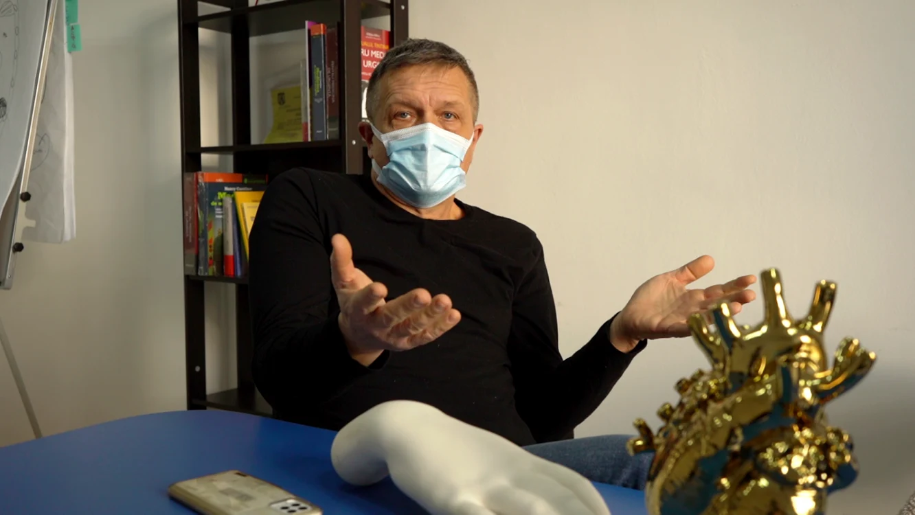 dr. Laurenţiu Beluşică