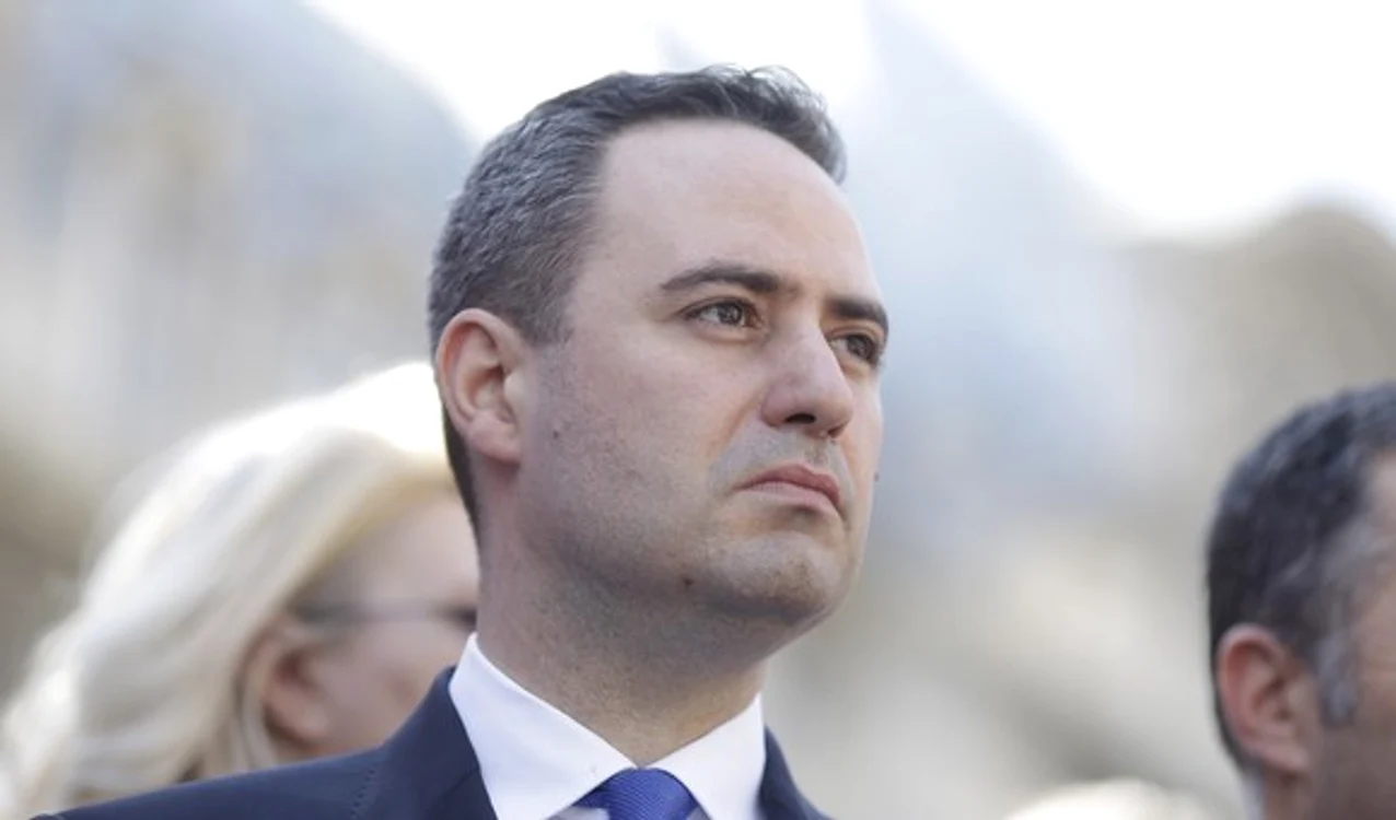 
    Ministrul Finanțelor, Alexandru Nazare, vrea să elimine hârtiile și statul la ghișeuFoto: Inquam  