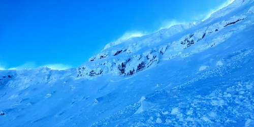 Avalanșă la Bâlea Lac foto fb avalanse in carpati 1 jpg