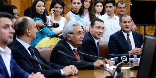 Victor Ponta audiat la comisia juridica 8 iunie 2015 foto Mediafax