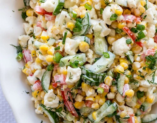 Salata de conopida, cu porumb si castravete jpeg