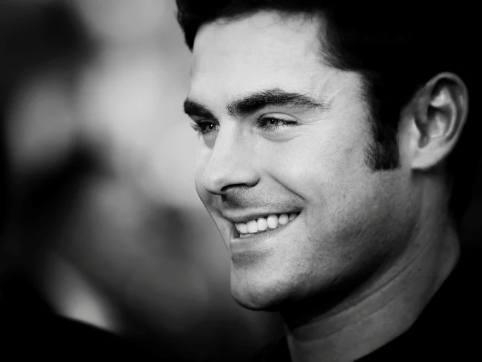 Zac Efron (28 de ani) și-a „reparat” strungăreațafoto: Getty