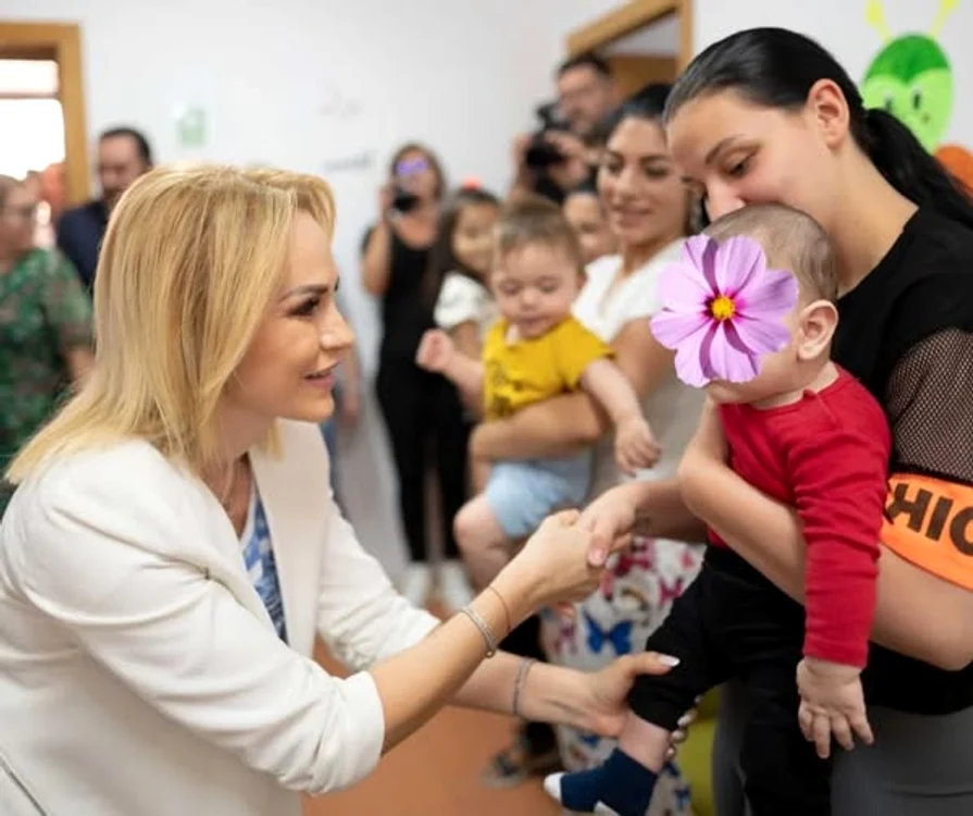 Europarlamentara Gabriela Firea critică taxarea mamelor FOTO: Facebook / Gabriela Firea
