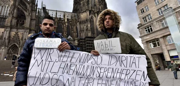 Doi refugiaţi şi-au cerut scuze pentru faptele atacanţilor din noaptea de Revelion, de la Koln. FOTO AP