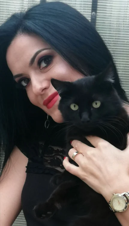 Lavinia tatomir, din ce în ce mai seducătoare