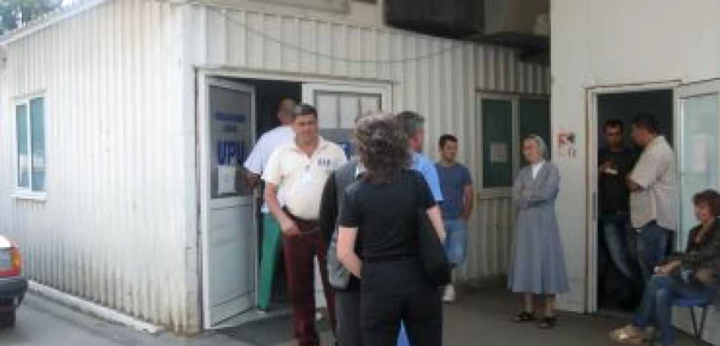 Iaşi: O gravidă a luat otravă de şoareci după ce a părăsit-o iubitul