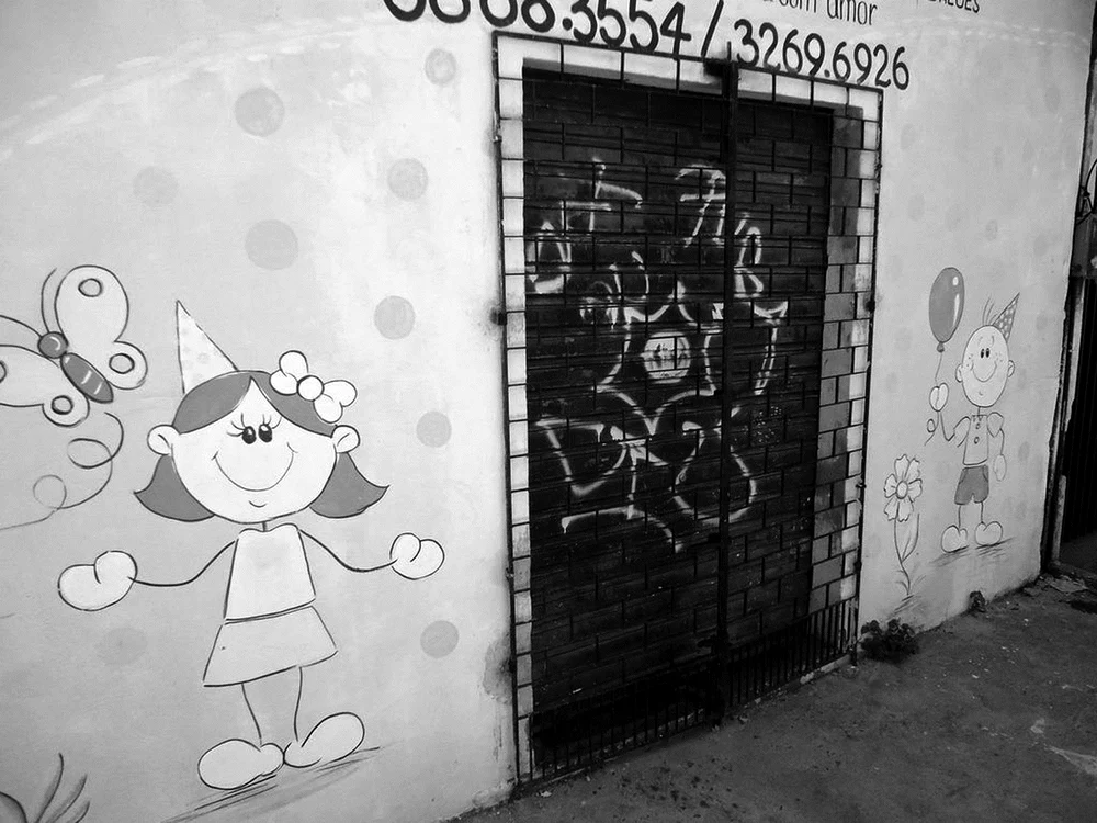 Artificii în jungla urbană, miercuri la prînz jpeg