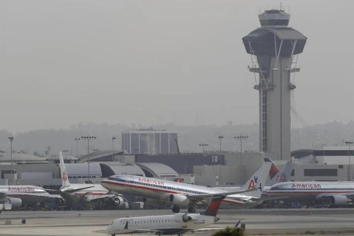 Un terminal al aeroportului a fost închis