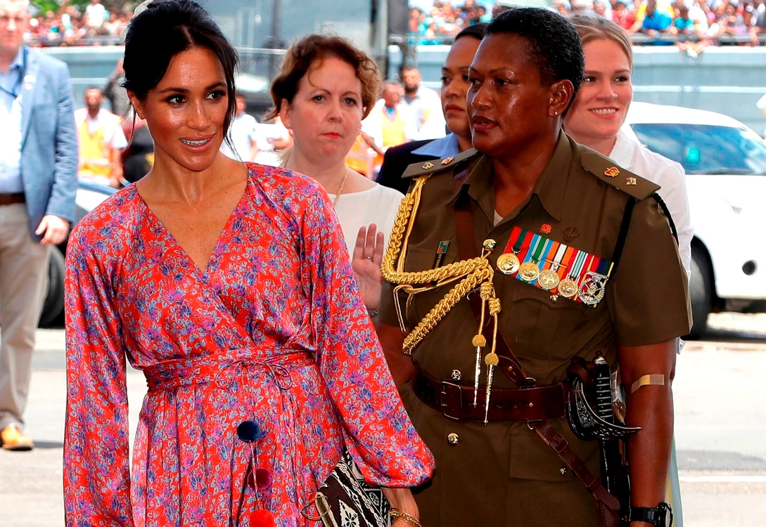 
    Meghan Markle are mereu poşetă la ea oriunde mergeFoto: GuliverGetty Images  