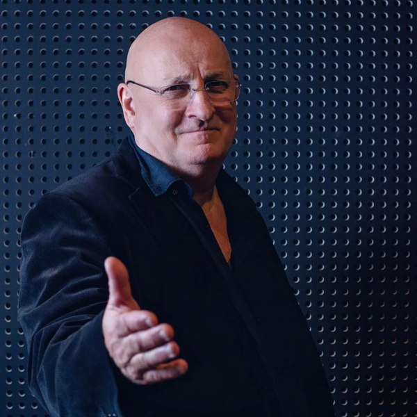 Podcastul lui Ionuț Vulpescu - invitat, Constantin Cotimanis