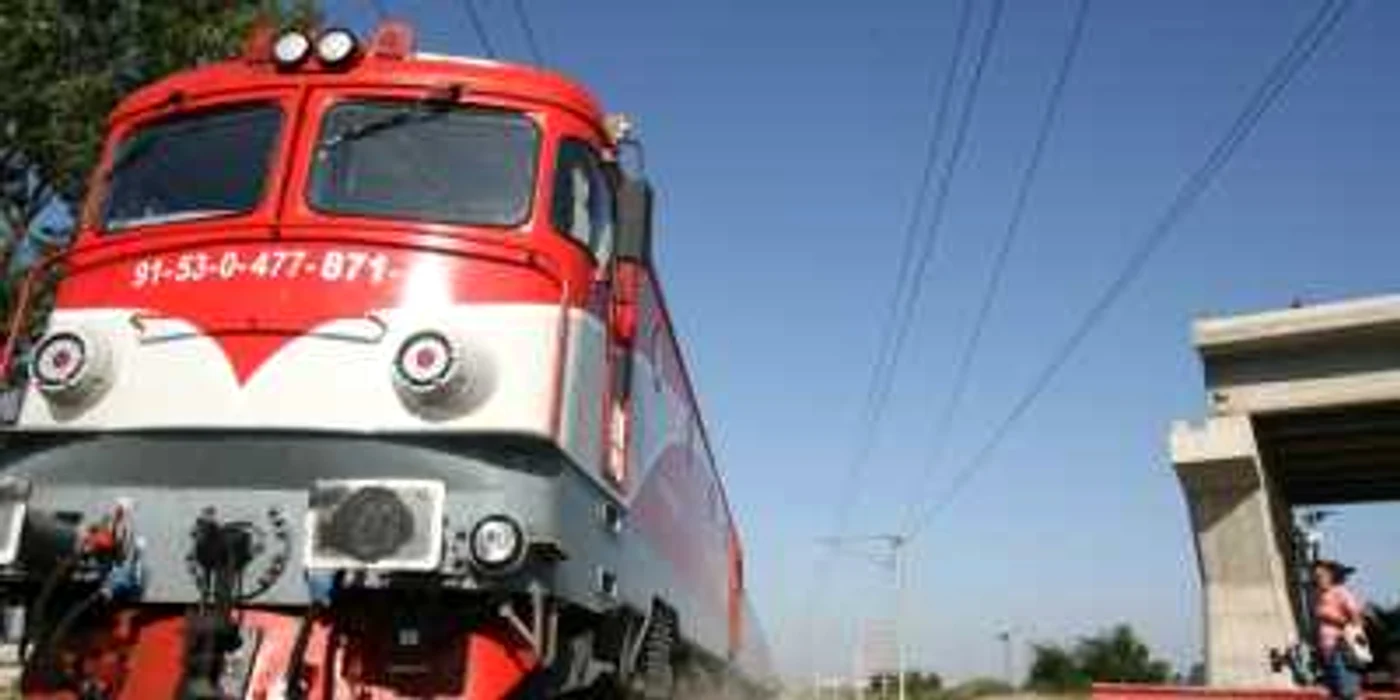 CFR SA va reabilita, în total, 12 poduri şi podeţe