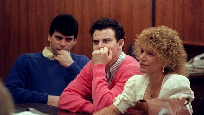 Frații Menendez și avocata care le-a susținut cauza. Foto: Profimedia Images