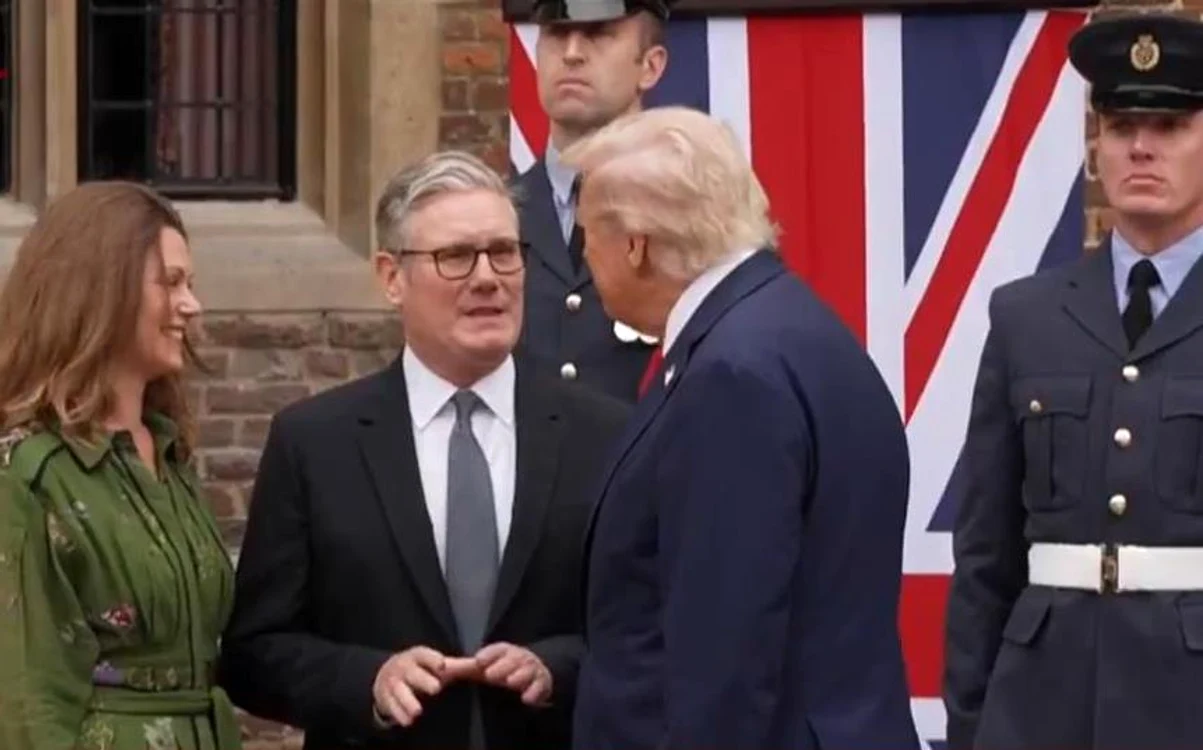 Premierul britanic l-a întâmpinat pe Donald Trump FOTO: Captură video