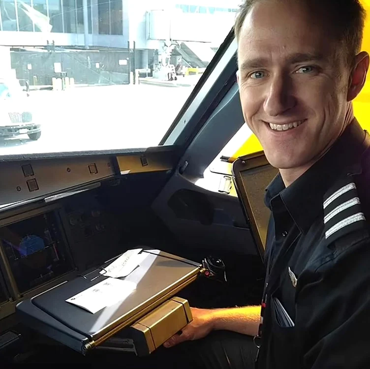 Pilotul Joseph Emerson de la Alaska Airlines