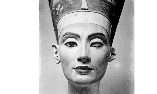 Cămara cu statui (II Nefertiti) jpeg