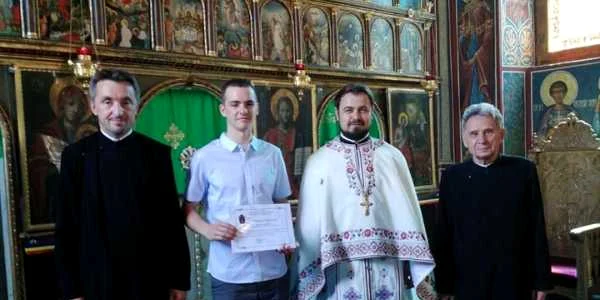 cluj preoti sfanta treime biserica alimente moca. foto arhiva personala