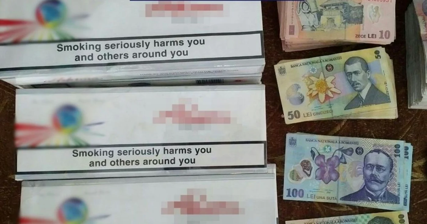 Poliţia a confiscat bani şi ţigări FOTO IPJ Călăraşi