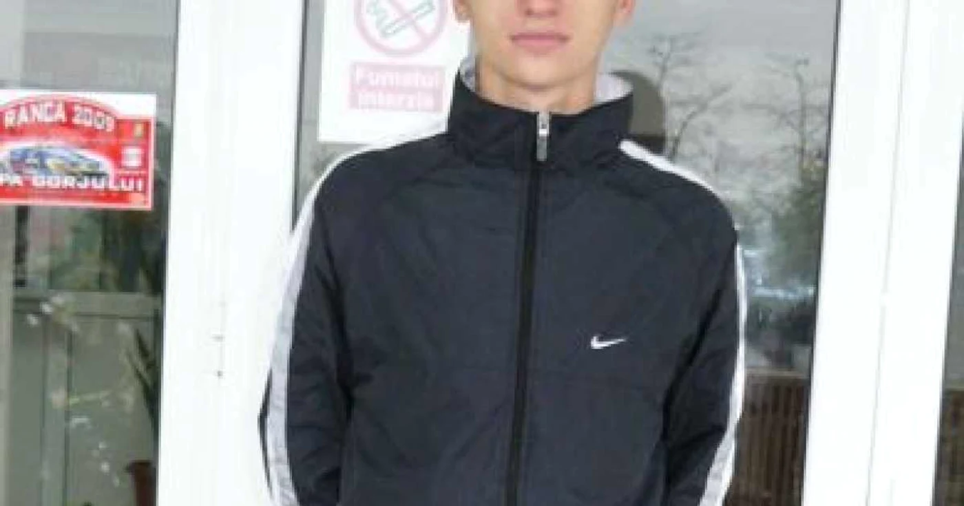Târgu-Jiu: Se întrece cu fratele său la concursurile de atletism