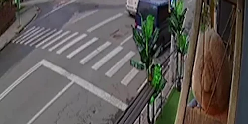 62540f515163ec427143c13d jpg