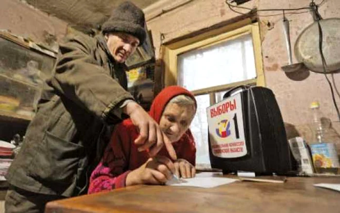 Cu urna mobilă după alegători