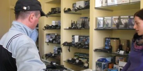 La magazinele de profil au crescut vânzările la staţiile de emisie-recepţie