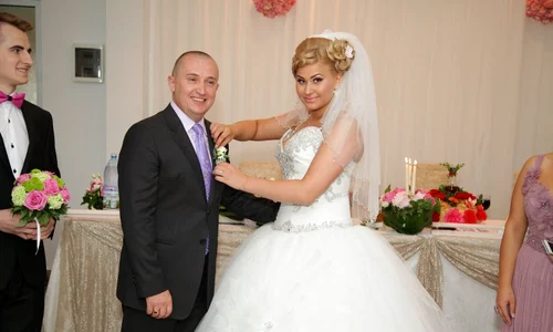 Cornelia şi Lupu Rednic au fost naşi la o nuntă cu 1 000 de invitaţi  jpeg