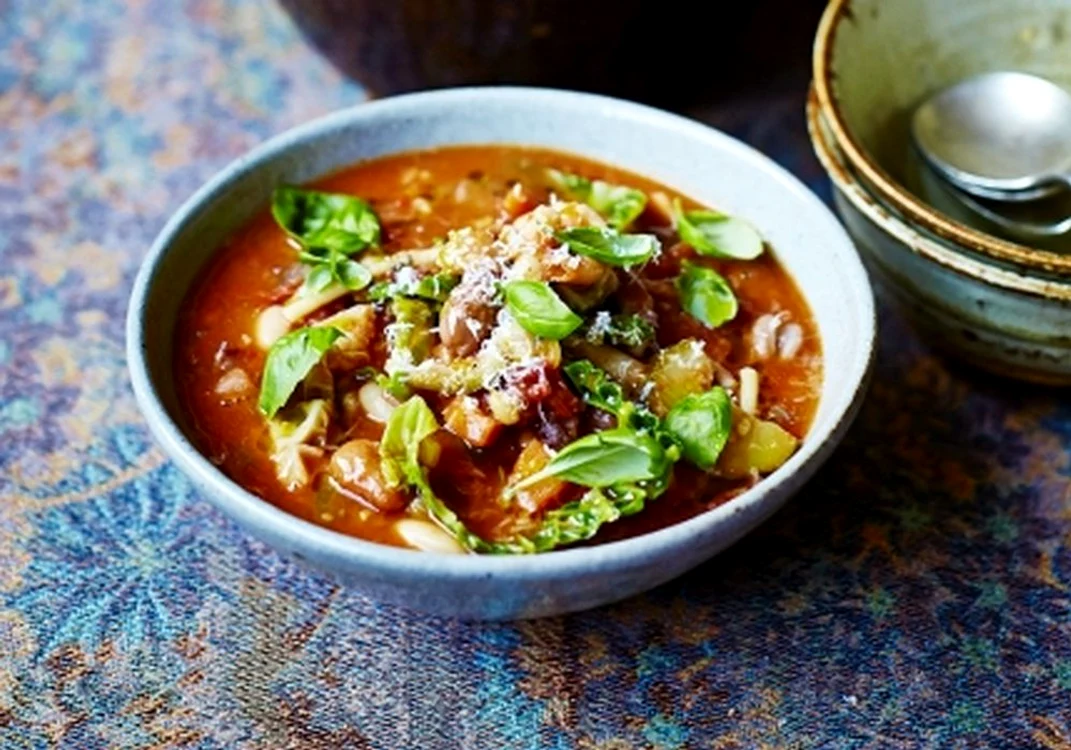 Supa minestrone reteta lui Jamie Oliver jpeg