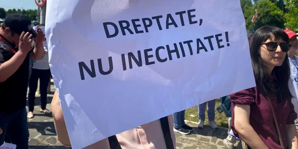 Protest profesori Iasi 5   Copy jpg