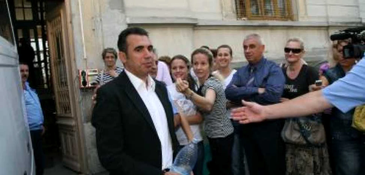 Piteşti: DECIZIE: Penescu mai stă cel puţin 2 luni în închisoare!