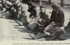 De ce se împărţea pâine lângă Parcul Carol în 1935? „Foamea a făcut din oamenii aceștia bestii neîmblânzite” jpeg