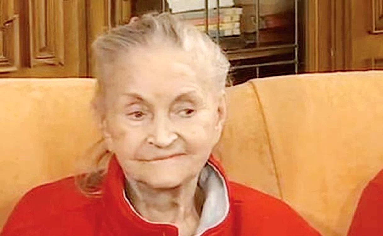 Zina Dumitrescu (82 de ani)